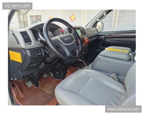 2.8升上柴动力配液缓，苏州金龙9座睿星轻客实拍，C照就能开